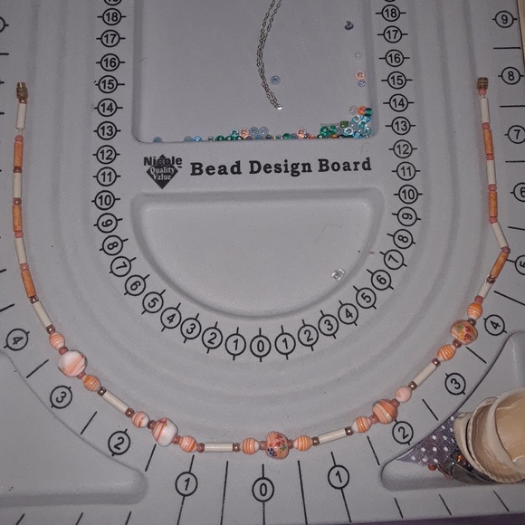 Orange and white gass bead necklace - Picture 3 of 3